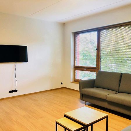 Self-Check-In Spacious 1 Bedroom Apartment With Free Parking Tallinn Dış mekan fotoğraf